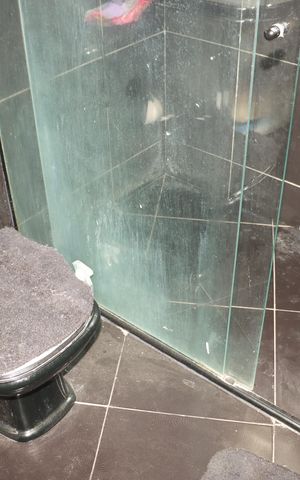 Casa à venda com 150m², 5 quartos e 6 vagasCasa 2 - Banheiro Suíte