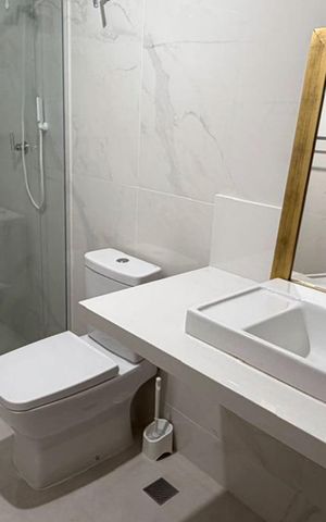 Casa para alugar com 150m², 2 quartos e 2 vagas Casa para alugar com 150m², 2 quartos e 2 vagasBanheiro
