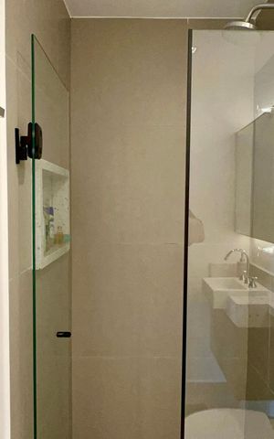 Apartamento à venda com 40m², 2 quartos e 1 vaga Apartamento à venda com 40m², 2 quartos e 1 vagaBanheiro da Suíte