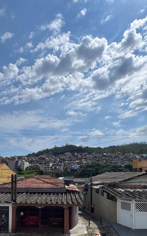 Casa à venda com 160m², 3 quartos e 3 vagas Casa à venda com 160m², 3 quartos e 3 vagasVista - Sacada