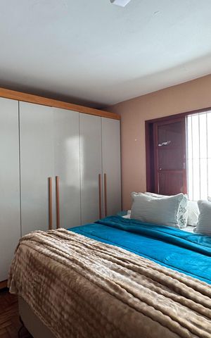 Casa à venda com 160m², 3 quartos e 3 vagas Casa à venda com 160m², 3 quartos e 3 vagasQuarto 3