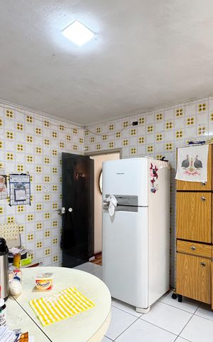 Casa à venda com 160m², 3 quartos e 3 vagas Casa à venda com 160m², 3 quartos e 3 vagasCozinha