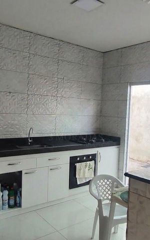 Casa à venda com 160m², 2 quartos e 2 vagas
