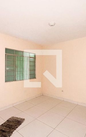 Casa para alugar com 88m², 1 quarto e 1 vaga