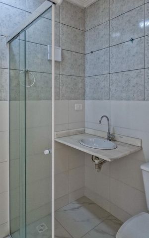 Casa para alugar com 300m², 4 quartos e 8 vagas Casa para alugar com 300m², 4 quartos e 8 vagasBanheiro da Suíte 2