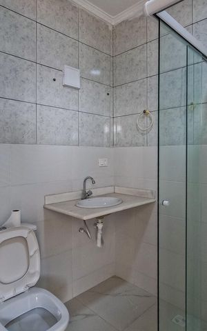 Casa para alugar com 300m², 4 quartos e 8 vagas Casa para alugar com 300m², 4 quartos e 8 vagasBanheiro da Suíte 3