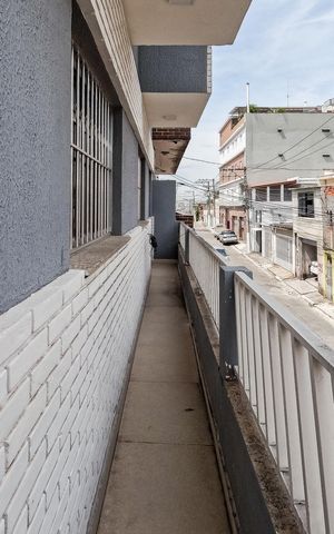 Casa para alugar com 300m², 4 quartos e 8 vagas Casa para alugar com 300m², 4 quartos e 8 vagasSacada 1
