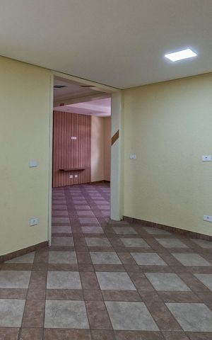 Casa para alugar com 300m², 4 quartos e 8 vagas Casa para alugar com 300m², 4 quartos e 8 vagasSala de Jantar