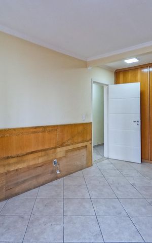 Casa para alugar com 300m², 4 quartos e 8 vagas Casa para alugar com 300m², 4 quartos e 8 vagasSuíte 1