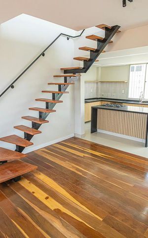 Apartamento à venda com 173m², 3 quartos e 1 vaga Apartamento à venda com 173m², 3 quartos e 1 vagaSala