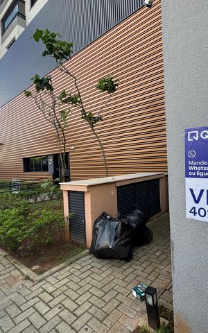 Apartamento à venda com 40m², 2 quartos e 1 vagaFachada com placa grande 