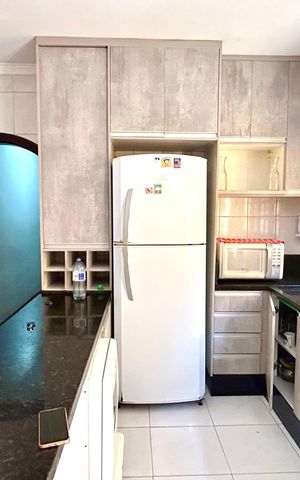 Casa à venda com 211m², 4 quartos e 2 vagas Casa à venda com 211m², 4 quartos e 2 vagasCozinha