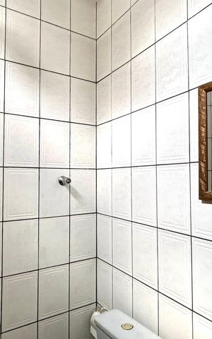 Casa à venda com 211m², 4 quartos e 2 vagas Casa à venda com 211m², 4 quartos e 2 vagasBanheiro 3