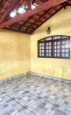 Casa à venda com 211m², 4 quartos e 2 vagas Casa à venda com 211m², 4 quartos e 2 vagasGaragem