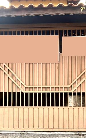 Casa à venda com 211m², 4 quartos e 2 vagas Casa à venda com 211m², 4 quartos e 2 vagasPlaca instalada na fachada do imóvel
