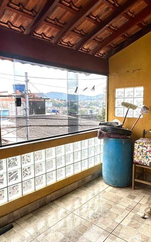 Casa à venda com 211m², 4 quartos e 2 vagas Casa à venda com 211m², 4 quartos e 2 vagasÁrea de Serviço e Churrasqueira
