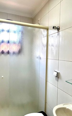 Casa à venda com 211m², 4 quartos e 2 vagas Casa à venda com 211m², 4 quartos e 2 vagasBanheiro 1