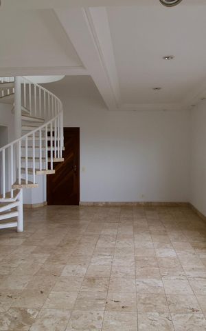 Apartamento à venda com 119m², 4 quartos e 2 vagas