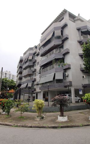 Apartamento à venda com 74m², 2 quartos e 1 vagaFachada