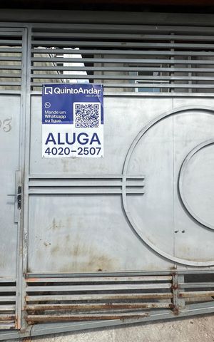 Casa para alugar com 40m², 1 quarto e sem vaga Casa para alugar com 40m², 1 quarto e sem vagaFachada
