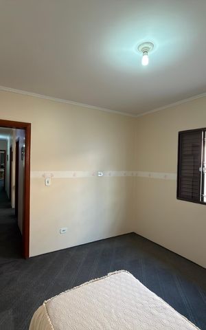 Casa à venda com 220m², 3 quartos e 2 vagas Casa à venda com 220m², 3 quartos e 2 vagasQuarto 3