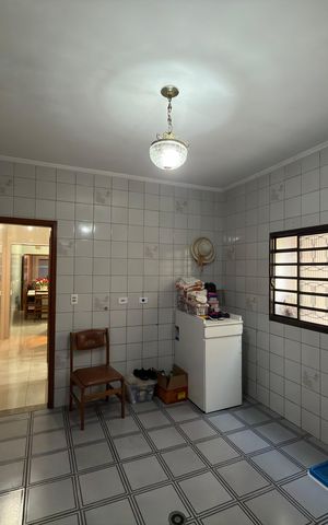 Casa à venda com 220m², 3 quartos e 2 vagas Casa à venda com 220m², 3 quartos e 2 vagasEspaço Gourmet