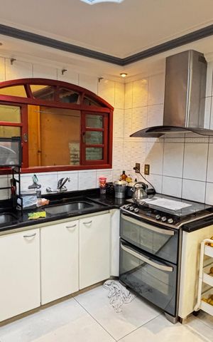 Casa à venda com 180m², 3 quartos e 2 vagas Casa à venda com 180m², 3 quartos e 2 vagasCozinha - Sala de Jantar