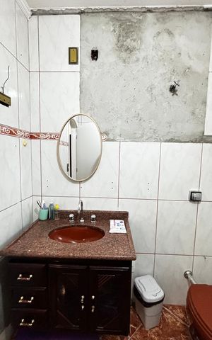 Casa à venda com 180m², 3 quartos e 2 vagas Casa à venda com 180m², 3 quartos e 2 vagasBanheiro