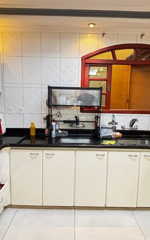 Casa à venda com 180m², 3 quartos e 2 vagas Casa à venda com 180m², 3 quartos e 2 vagasCozinha - Sala de Jantar