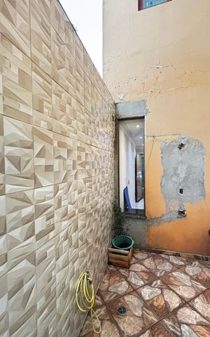 Casa à venda com 180m², 3 quartos e 2 vagas Casa à venda com 180m², 3 quartos e 2 vagasJardim de Inverno