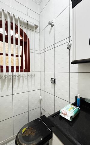 Casa à venda com 180m², 3 quartos e 2 vagas Casa à venda com 180m², 3 quartos e 2 vagasLavabo