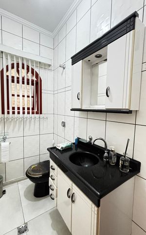 Casa à venda com 180m², 3 quartos e 2 vagas Casa à venda com 180m², 3 quartos e 2 vagasLavabo
