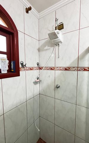 Casa à venda com 180m², 3 quartos e 2 vagas Casa à venda com 180m², 3 quartos e 2 vagasBanheiro da Suíte