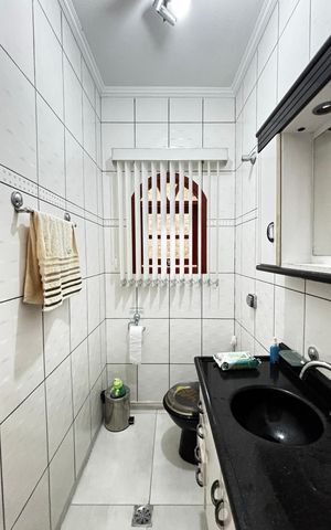 Casa à venda com 180m², 3 quartos e 2 vagas Casa à venda com 180m², 3 quartos e 2 vagasLavabo