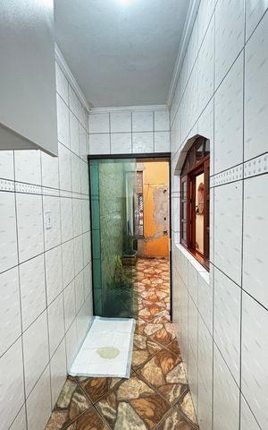 Casa à venda com 180m², 3 quartos e 2 vagas Casa à venda com 180m², 3 quartos e 2 vagasÁrea de Serviço