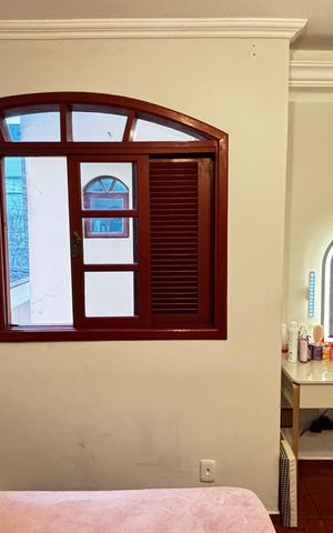Casa à venda com 180m², 3 quartos e 2 vagas Casa à venda com 180m², 3 quartos e 2 vagasQuarto 1
