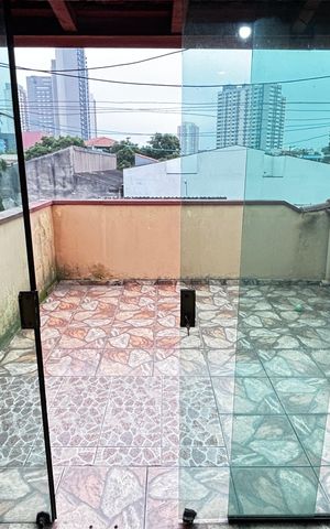 Casa à venda com 180m², 3 quartos e 2 vagas Casa à venda com 180m², 3 quartos e 2 vagasÁrea de Serviço
