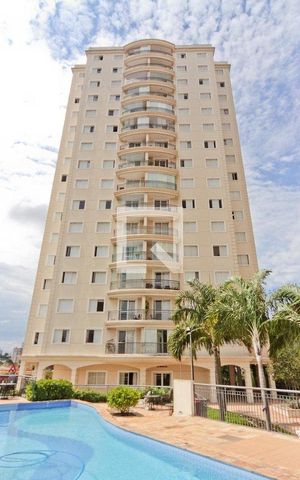 Apartamento para alugar com 87m², 3 quartos e 2 vagas Apartamento para alugar com 87m², 3 quartos e 2 vagasFachada