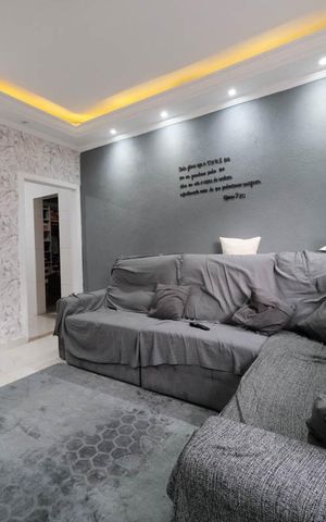 Casa à venda com 309m², 4 quartos e 4 vagasSala