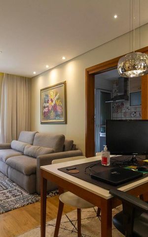 Apartamento à venda com 74m², 2 quartos e 1 vaga Apartamento à venda com 74m², 2 quartos e 1 vagaSala