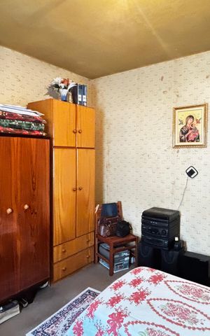 Casa à venda com 300m², 2 quartos e 3 vagas Casa à venda com 300m², 2 quartos e 3 vagasQuarto 1