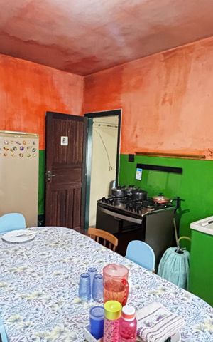 Casa à venda com 300m², 2 quartos e 3 vagas Casa à venda com 300m², 2 quartos e 3 vagasCozinha