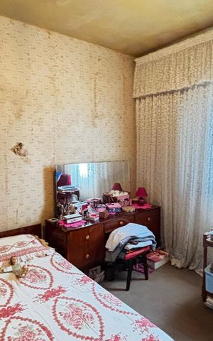 Casa à venda com 300m², 2 quartos e 3 vagas Casa à venda com 300m², 2 quartos e 3 vagasQuarto 1