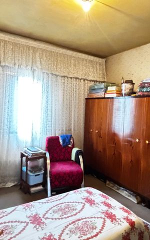 Casa à venda com 300m², 2 quartos e 3 vagas Casa à venda com 300m², 2 quartos e 3 vagasQuarto 1