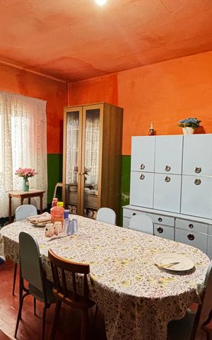 Casa à venda com 300m², 2 quartos e 3 vagas Casa à venda com 300m², 2 quartos e 3 vagasCozinha