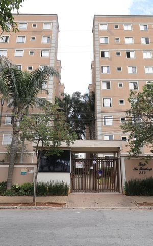 Apartamento para alugar com 44m², 2 quartos e 1 vagaFachado do condomínio