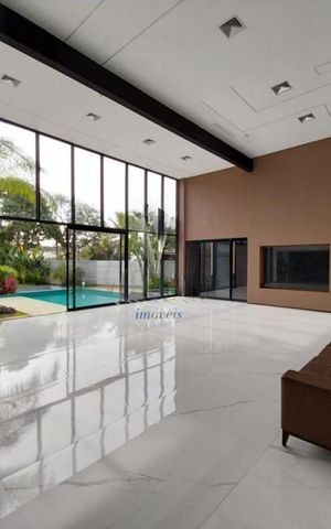 Casa à venda com 1000m², 5 quartos e 4 vagas