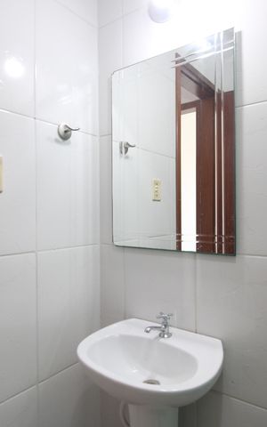 Casa de condomínio à venda com 90m², 3 quartos e 1 vagaBanheiro social 