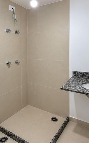 Studio à venda com 28m², 1 quarto e sem vaga Studio à venda com 28m², 1 quarto e sem vagaBanheiro