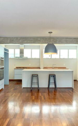 Apartamento à venda com 137m², 3 quartos e 1 vaga Apartamento à venda com 137m², 3 quartos e 1 vagaSala